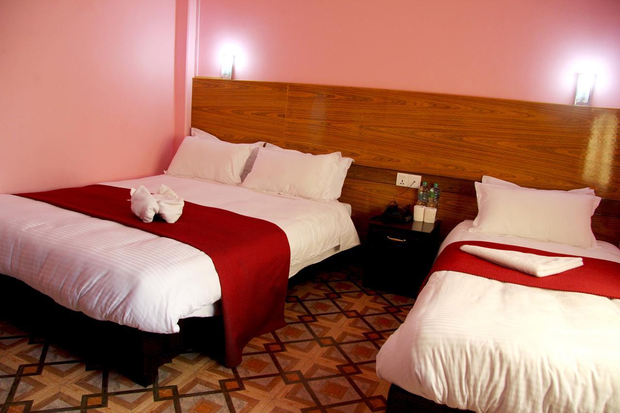 Hotel Buttercup Pokhara Ngoại thất bức ảnh