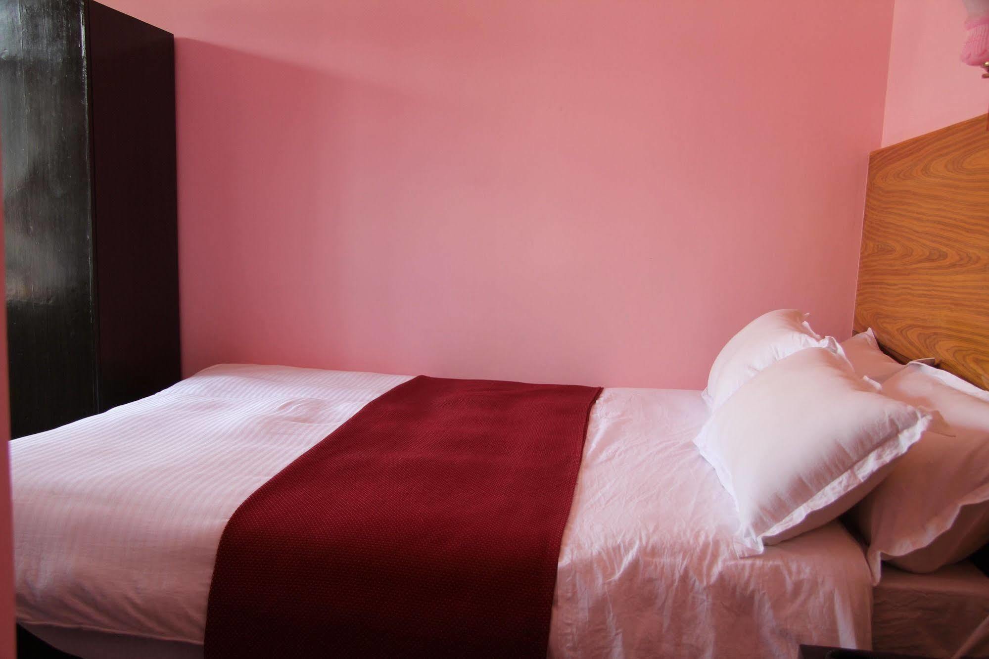 Hotel Buttercup Pokhara Ngoại thất bức ảnh